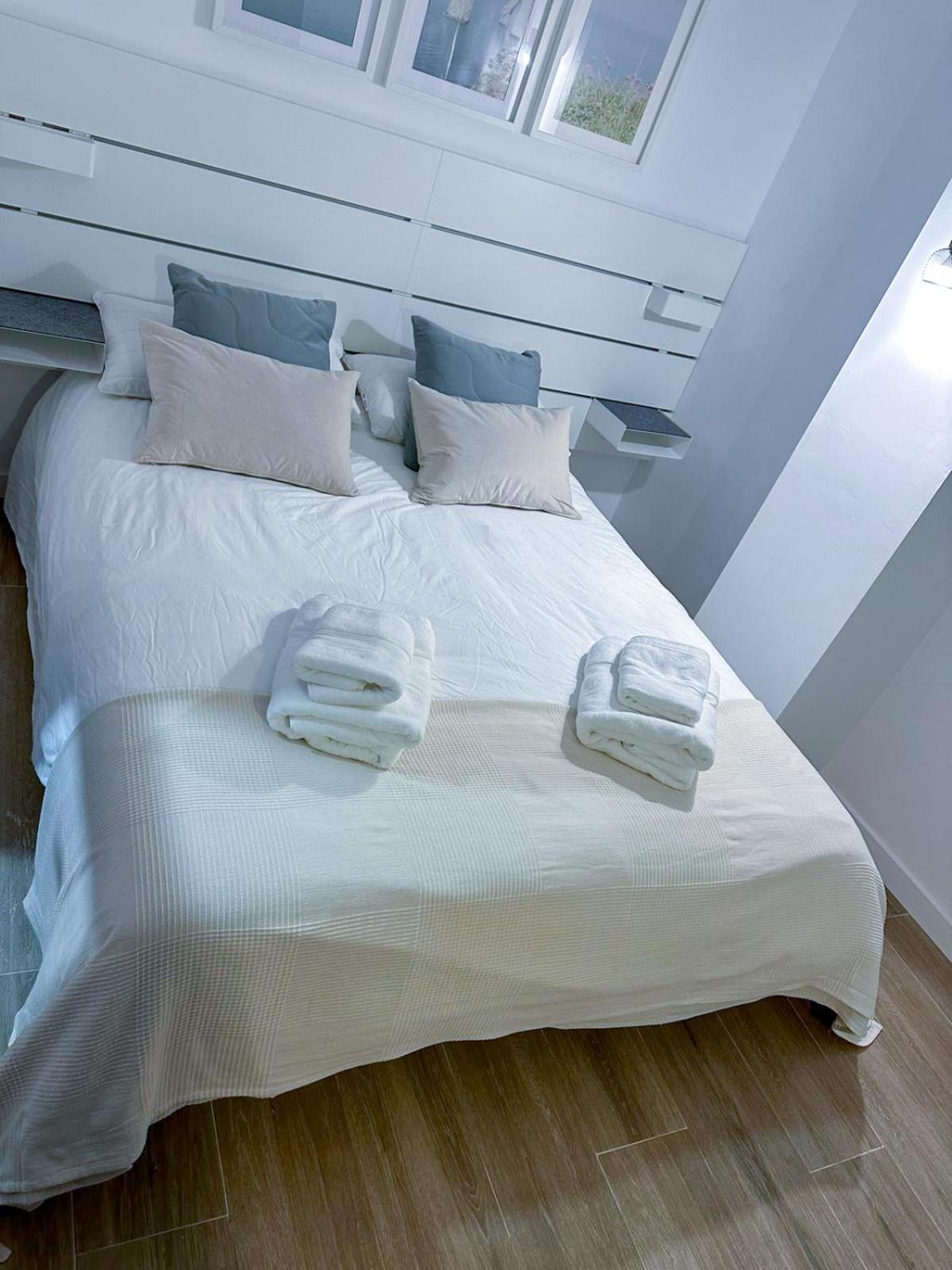 Zur Boutique Hostel Fuengirola Esterno foto