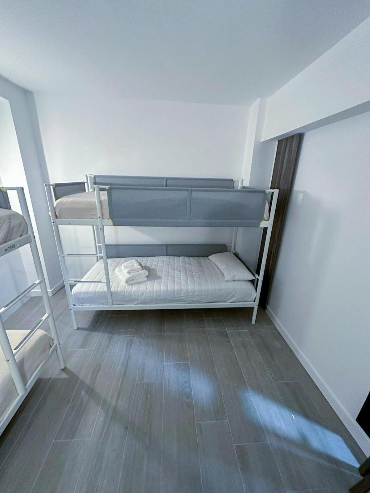 Zur Boutique Hostel Fuengirola Esterno foto