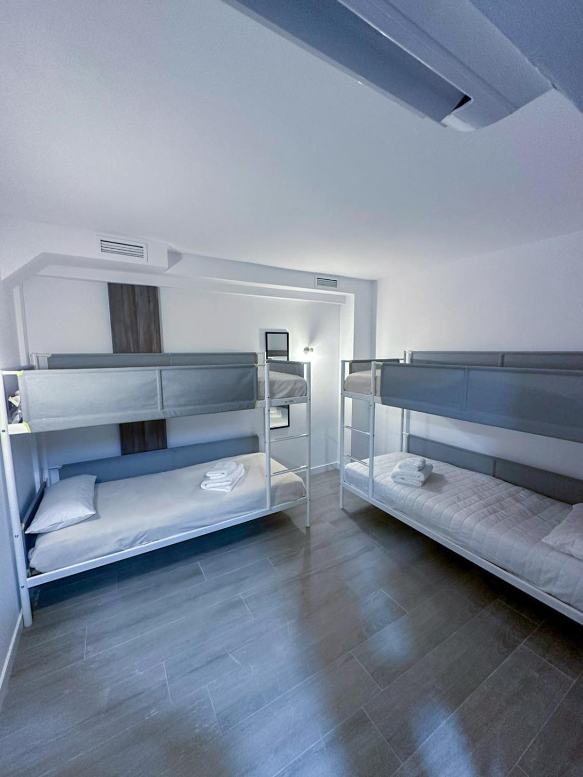 Zur Boutique Hostel Fuengirola Esterno foto